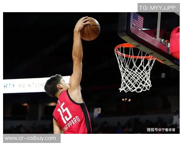 曼联密切关注考文垂16岁天才中场乔治谢泼德的潜力发展