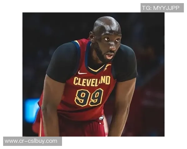 埃奇库姆表现出色近三场场均24分4板3助3断1封盖展现全面能力 埃奇库姆表现出色近三场场均24分4板3助3断1封盖展现全面能力