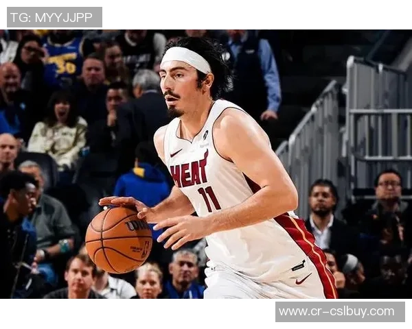 哈克斯高效表现引领球队胜利11投8中斩获20分5篮板6助攻正负值全场最佳